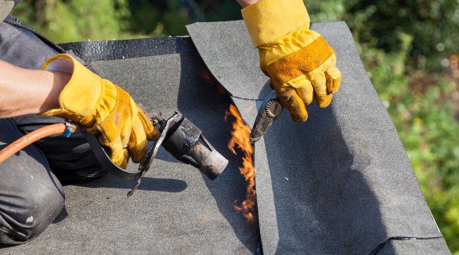 Professional New roof installation in Astoria, IL